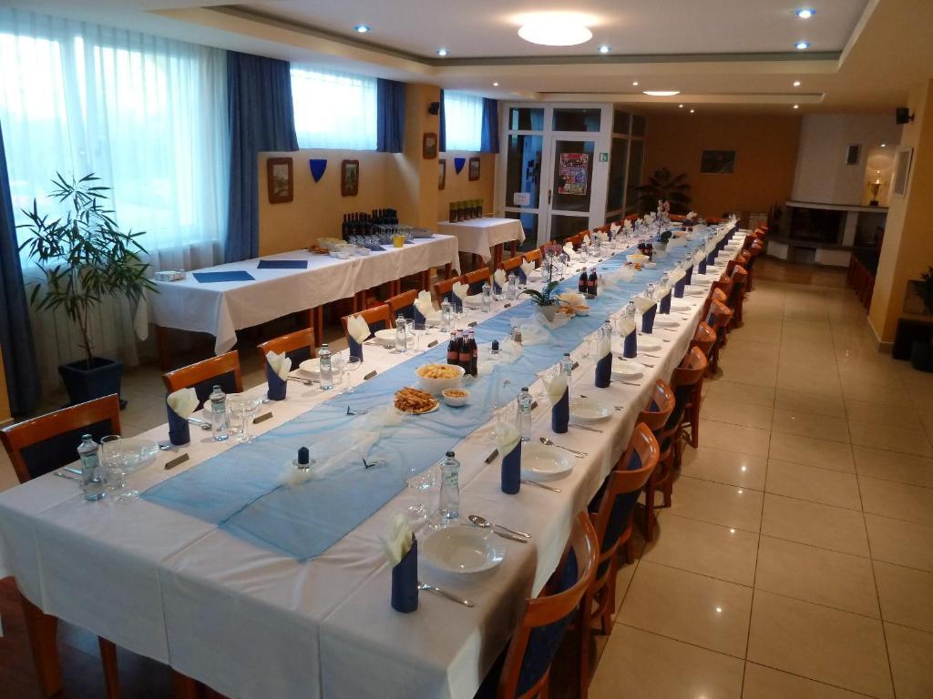 Hotel Jurki Dom Братислава Екстер'єр фото